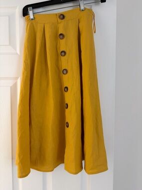 Angel Mustard A-Line Midi Skirt with Front Buttons